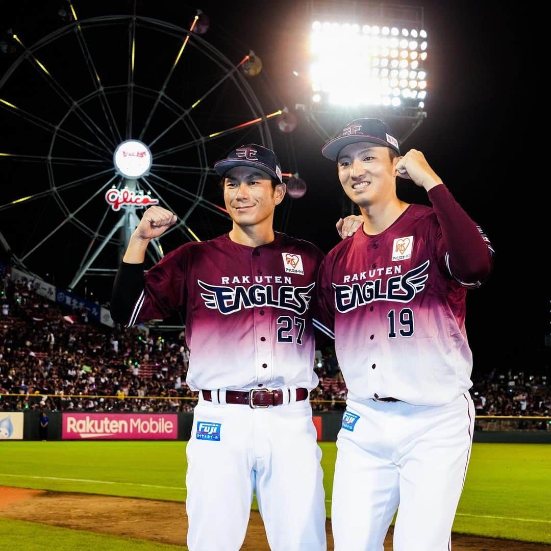 東北楽天ゴールデンイーグルスさんのインスタグラム写真 - (東北楽天ゴールデンイーグルスInstagram)「⚾️  ⚾️E 7-1 H⚾️  5人の投手リレーで1失点に抑えると13安打7得点の猛攻‼️‼️ これで同一カード3連勝としてFANS‘ユニホームで9戦8勝🔥 先発の荘司選手が5回2安打1失点3奪三振で2勝目✨✨ 6回以降は酒居選手、安樂選手、宋選手、鈴木翔天選手が0封💯 打線は2回に岡島選手が先制タイムリー🎤 小深田選手が2安打2打点🤩浅村選手は2安打1打点👍🏼 さらに辰己選手は3安打猛打賞‼️‼️村林選手が2安打⚾️⚾️  #鷲が掴む #rakuteneagles  #荘司康誠  #岡島豪郎 #浅村栄斗 #小深田大翔  #辰己涼介  #酒居知史  #安樂智大  #マイケルフランコ #宋家豪  #鈴木翔天 #太田光」8月27日 20時39分 - rakuten_eagles