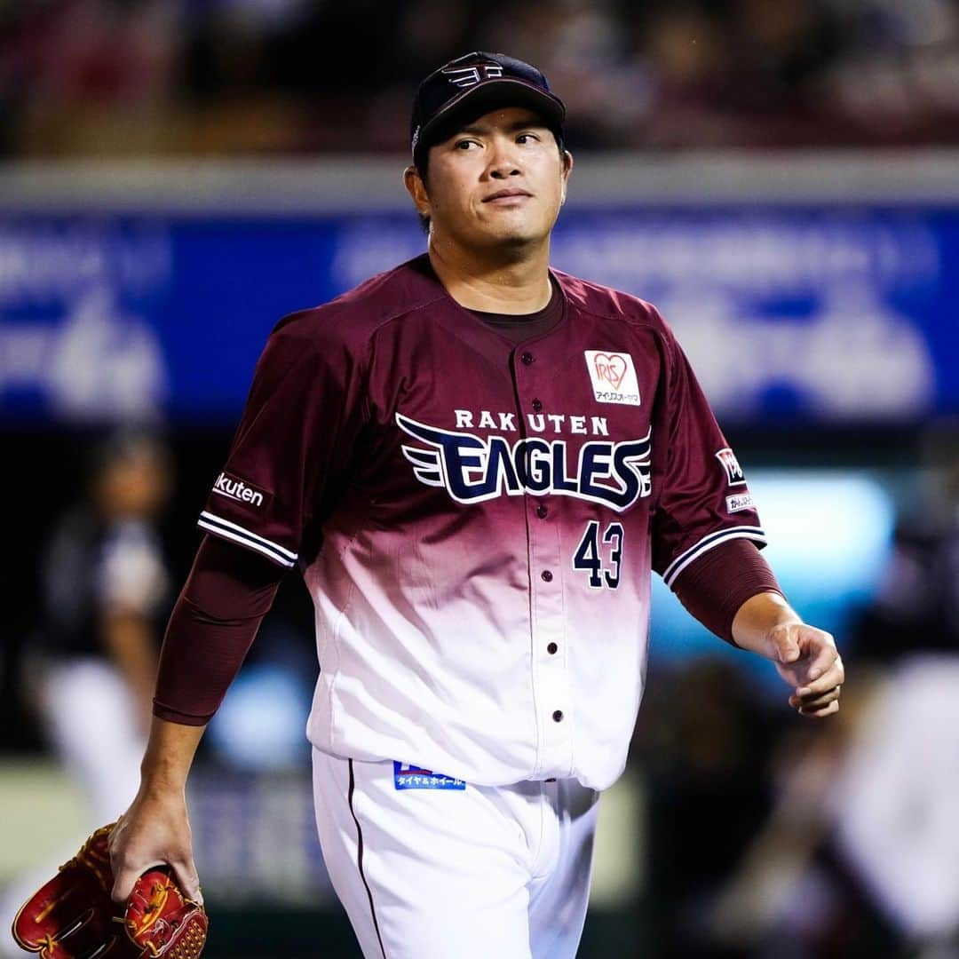 東北楽天ゴールデンイーグルスさんのインスタグラム写真 - (東北楽天ゴールデンイーグルスInstagram)「⚾️  ⚾️E 7-1 H⚾️  5人の投手リレーで1失点に抑えると13安打7得点の猛攻‼️‼️ これで同一カード3連勝としてFANS‘ユニホームで9戦8勝🔥 先発の荘司選手が5回2安打1失点3奪三振で2勝目✨✨ 6回以降は酒居選手、安樂選手、宋選手、鈴木翔天選手が0封💯 打線は2回に岡島選手が先制タイムリー🎤 小深田選手が2安打2打点🤩浅村選手は2安打1打点👍🏼 さらに辰己選手は3安打猛打賞‼️‼️村林選手が2安打⚾️⚾️  #鷲が掴む #rakuteneagles  #荘司康誠  #岡島豪郎 #浅村栄斗 #小深田大翔  #辰己涼介  #酒居知史  #安樂智大  #マイケルフランコ #宋家豪  #鈴木翔天 #太田光」8月27日 20時39分 - rakuten_eagles