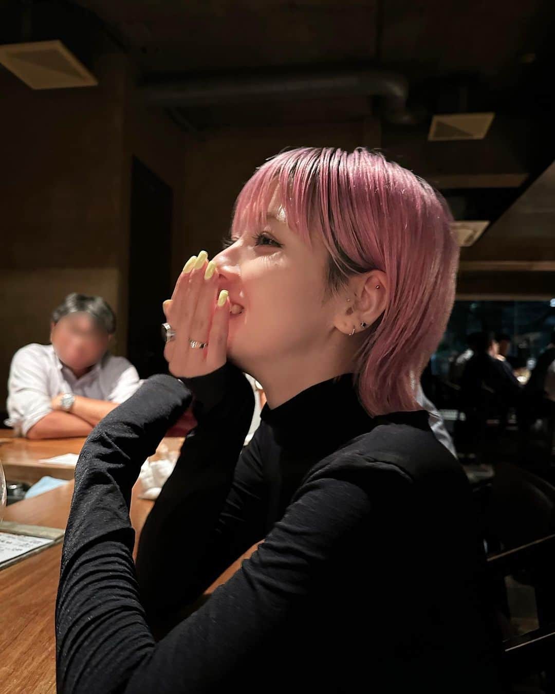 坂美来乃さんのインスタグラム写真 - (坂美来乃Instagram)「美味しいご飯とおっきいグラスでニマニマです🍷🎀」8月27日 20時49分 - rockbq69