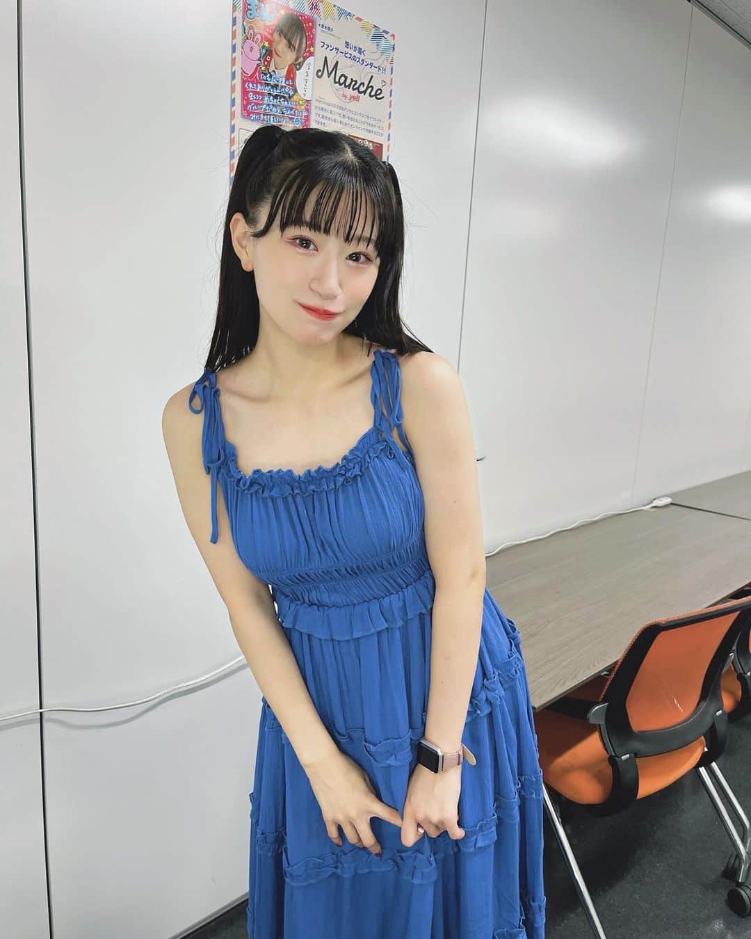 上西怜さんのインスタグラム写真 - (上西怜Instagram)「⠀ あなただけのアイドルにしてくれる？🫶 ⠀ ⠀ ⠀  #ワンピース #ハーフツイン #アイドル #青色 #空色  #低身長 #低身長コーデ #154cm #骨格ウェーブ #ウェーブ #骨格 #夏 #夏ワンピ #れーチャンしふく」8月27日 20時56分 - jonishi_rei