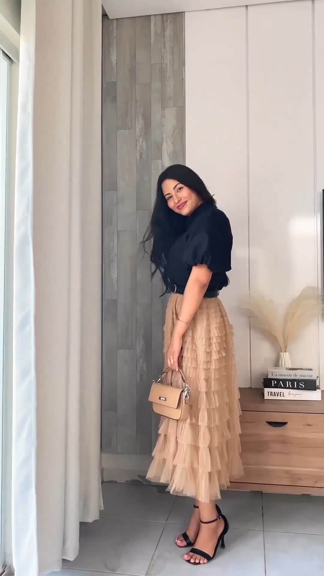 SHEINのインスタグラム：「With fits this fab, elegance looks effortless 💃✨ @rutelucenna_  🔎10646316 2197406 10472236 14360281  #SHEIN #SHEINforAll #SHEINstyle #fashion #chic」