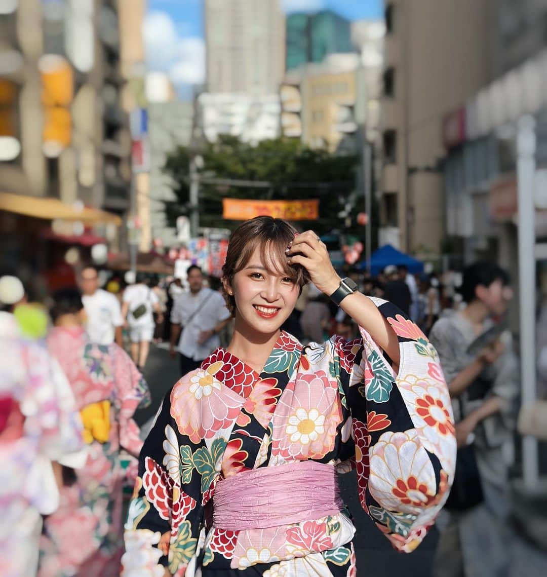 政岡まなみさんのインスタグラム写真 - (政岡まなみInstagram)「麻布十番祭り💖  初めて行ったんだけどすっごく楽しかった🍻 東京にもこんなお祭りあるんだね👏 麻布から六本木まで街全体がお祭りって感じ❤️  パウパトロールのおっきい風船欲しかったな〜🎈 大人だしな〜という自制心により買えなかった🙈笑」8月27日 21時18分 - _1manam_