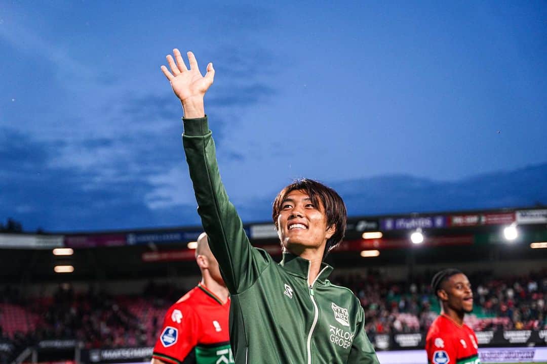 小川航基のインスタグラム：「3-0勝利！ 最高な雰囲気だった！  First win for me.」