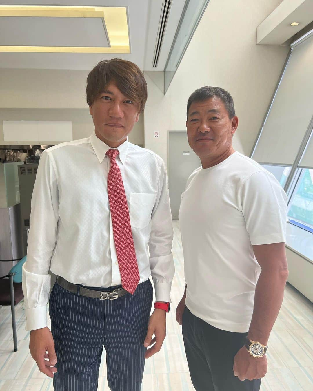 林昌範さんのインスタグラム写真 - (林昌範Instagram)「本日ナゴヤドームで解説でした‼️  試合前には中日OBレジェンド福留さんと偶然お会いしました✨  現在の時、対戦するとよくアドバイスをくれる優しい先輩でした😊  試合前にはGENERATIONSのLIVEで盛り上がりました。 #dazn  #名古屋 #ナゴヤドーム #バンテリンドームナゴヤ  #中日ドラゴンズ  #ベイスターズ  #dena  #福留孝介  さん #generationsfromexiletribe  #ライブ」8月27日 21時27分 - masanorihayashi24