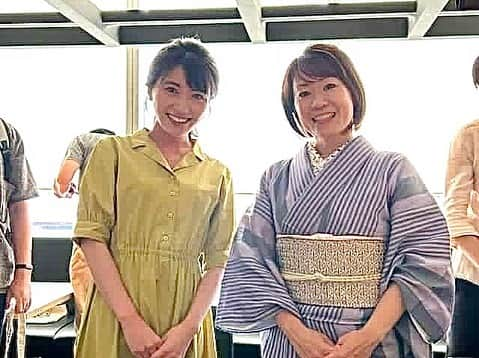 久保井朝美のインスタグラム：「🏯 尊敬するお城ライター 萩原さちこさん❣️ 10年ぶりの再会でした😍  福井県のお食事と 越前のお城を味わう会💞  名城に名水あり✨ 即ち美酒と美食あり😋 （銘菓もあり🍡）  萩原さんの 楽しいお城トークと 美酒に酔いしれました🫶  みなさんと 城愛を語り合えて 楽しすぎる時間だったなぁ💓  #萩原さちこ #久保井朝美 #福井乃喜心鯖街道 #鯖街道 #福井県観光 #福井城 #北ノ庄城 #一乗谷城 #一乗谷朝倉氏遺跡 #丸岡城 #越前大野城 #鯖寿司 #おろしそば #油揚げ #へしこ #福井グルメ #お城好きな人と繋がりたい」