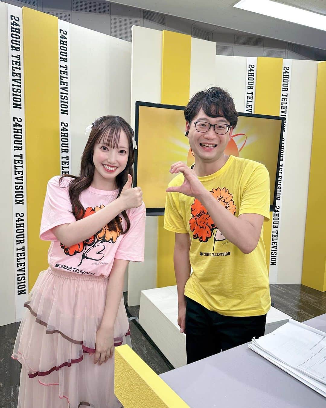 石井奏美のインスタグラム：「24時間テレビありがとうございました🌻  沢山の方にお会いできてとても嬉しかったです✨  ご協力、そしてご覧いただきありがとうございました🙇‍♀️  (仲良さそうなポーズを教えてと中桐アナに言われたのでこちらにしました笑)  #24時間テレビ#岡山#香川」