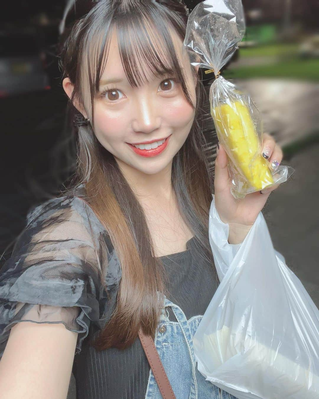 尾上美月のインスタグラム：「お祭りで冷やしパインをゲットしました☺️🍍💛  みんなは今年もうお祭り行った？？  #fyp #ootd #お祭り #夏祭り #夏 #summer #code #コーデ #祭りヘア #instagood #fashion」