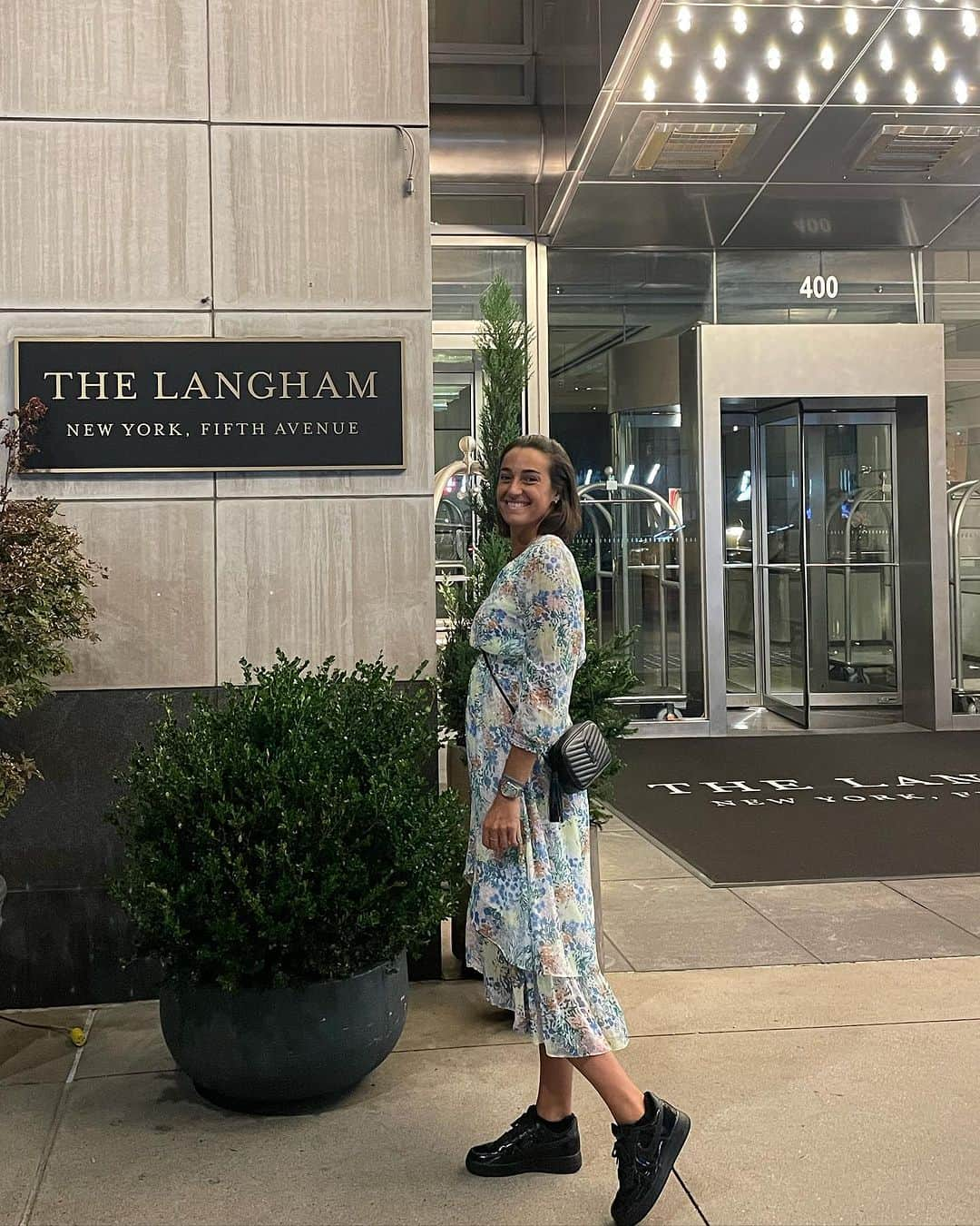 キャロライン・ガルシアのインスタグラム：「Great place to feel home for this 2 weeks in Manhattan @langhamnyc 😌🙌🏻💪🏻🔥  #langhamnyc #FlyWithCaro #usopen」