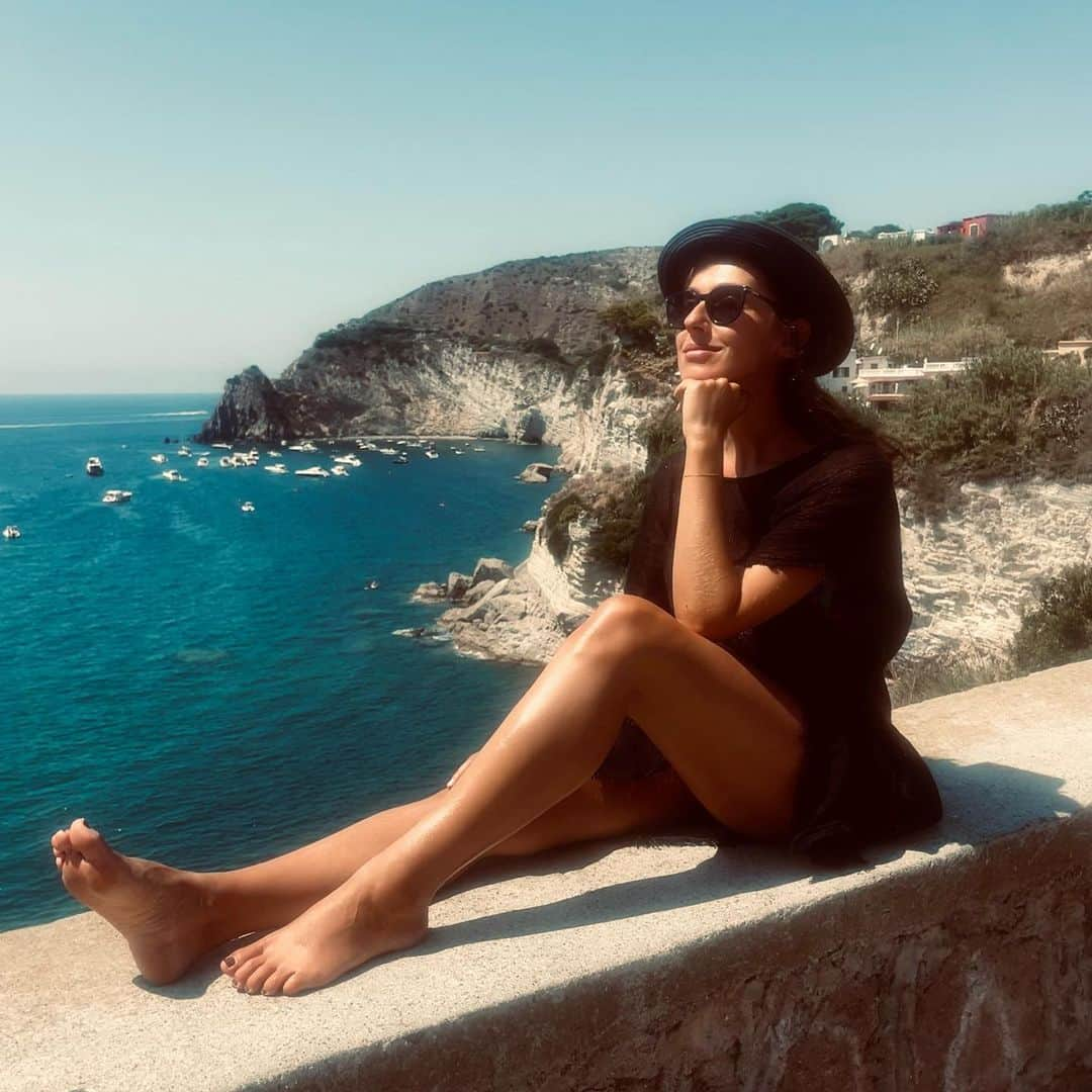 Stella Egittoさんのインスタグラム写真 - (Stella EgittoInstagram)「Contemplare in silenzio, e in bellezza. Grazie estate 2023. . . . . #gratitude  #bellezzaesilenzio」8月27日 22時00分 - stellaegitto