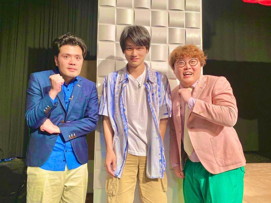 中川大輔さんのインスタグラム写真 - (中川大輔Instagram)「夢を叶えたリスナー  #マユリカさん #１秒も目を見れなかったです #モデルとは思えないポージング」8月27日 22時01分 - nakagawadaisuke_official