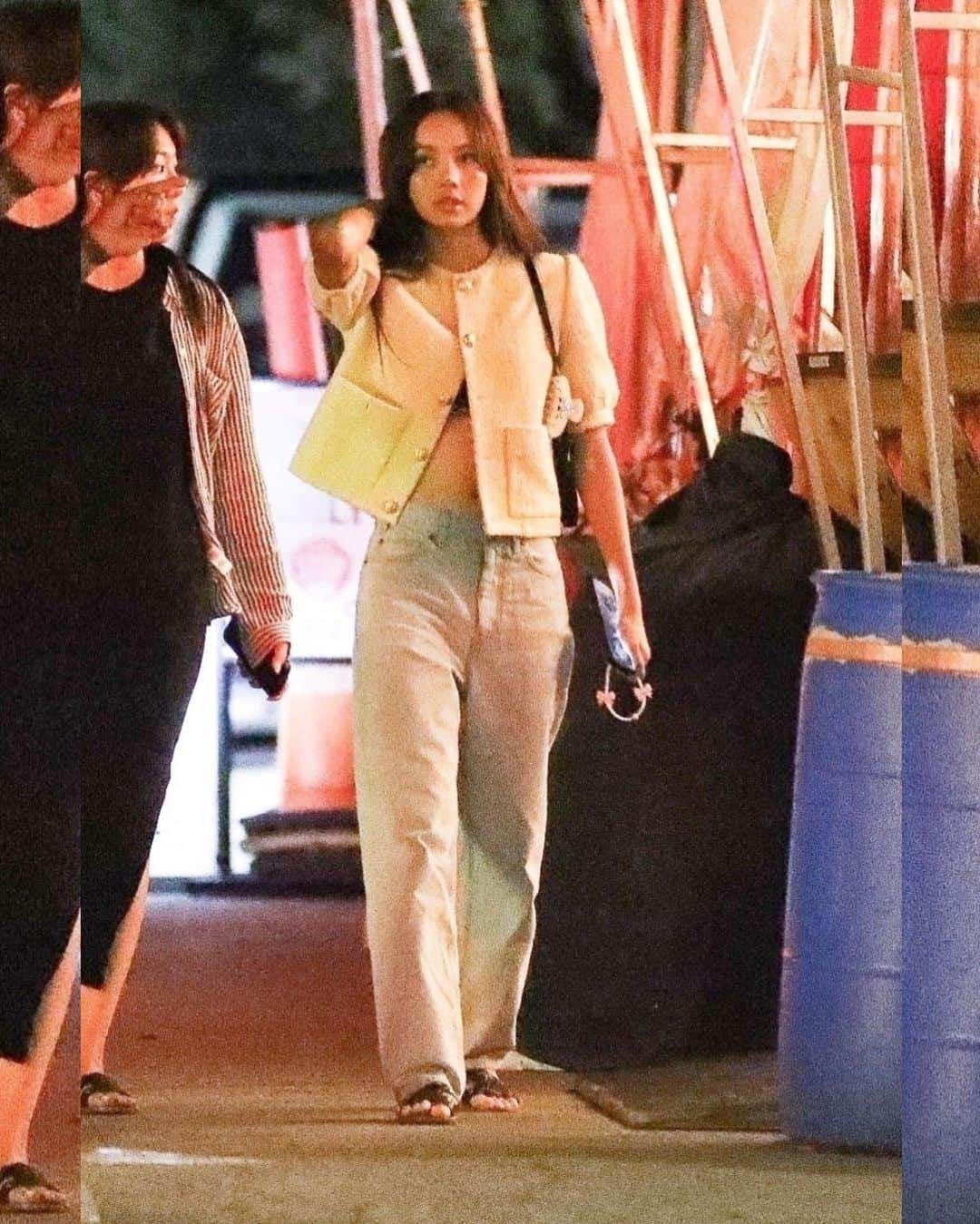 Just Jaredさんのインスタグラム写真 - (Just JaredInstagram)「BLACKPINK superstar Lisa steps out after dinner at Matsuhisa in Beverly Hills. Tap this picture in the LINK IN BIO to see more. #BLACKPINK #Lisa Photos: Backgrid」8月27日 21時55分 - justjared