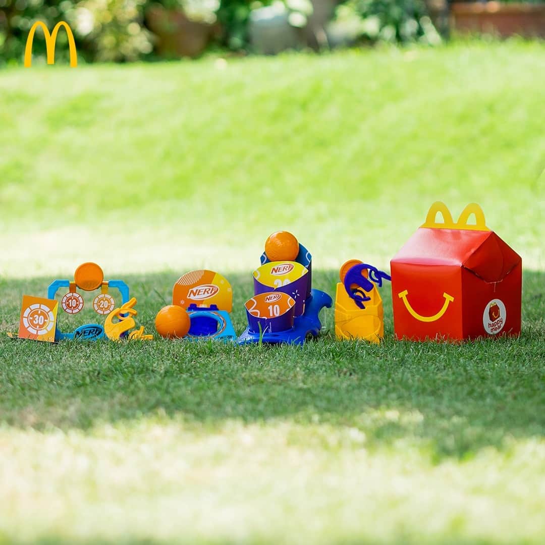 McDonald's Philippinesのインスタグラム：「Bring the action with the Nerf Happy Meal toys! Collect all 8! Order now via McDelivery.」