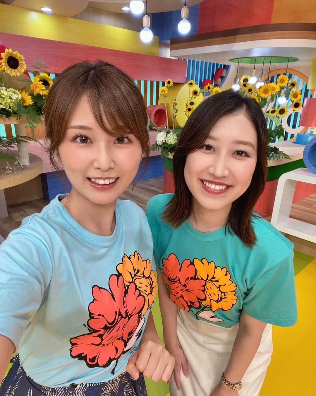 垣内麻里亜のインスタグラム：「. 24時間テレビ、 ありがとうございました🌏🤍  7年目の同期ショット📸 なぜか2人ともグー👊  夏が終わる…🌻」