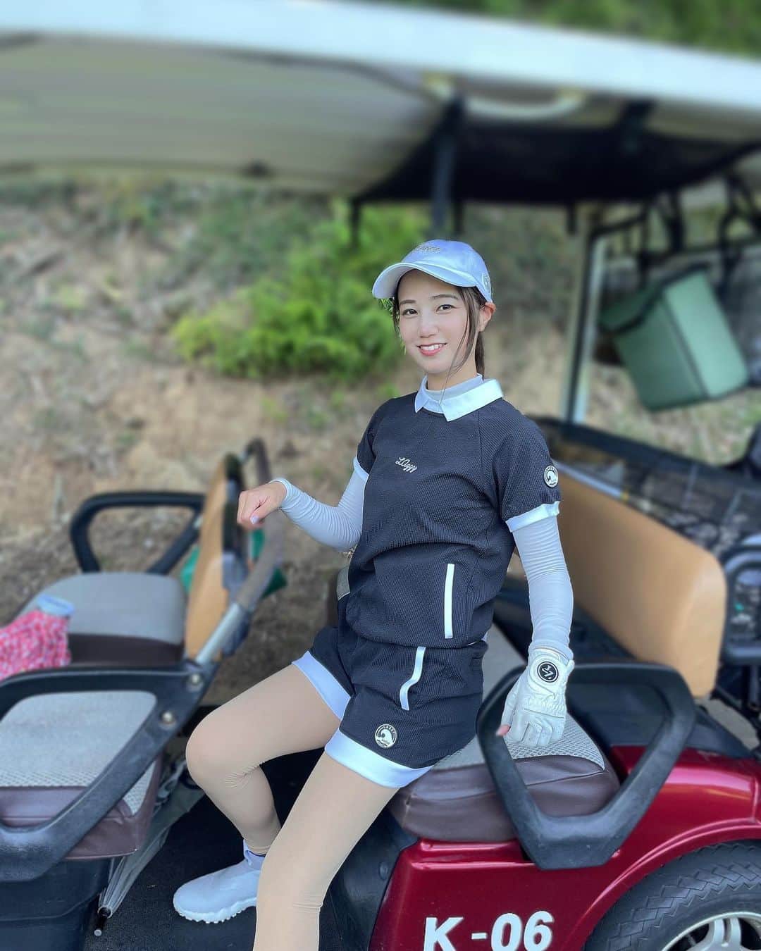 なみのインスタグラム：「@lazzy_japan のセットアップ👗✨  パンツスタイルも楽に着れて嬉しい✨  LAzZyが日本でゴルフウエアの販売を開始☺️  http://LAzzy.theshop.jp @lazzy_japan   📌2-1-4 Minaminagasaki Toshimaku Tokyo キッズサイズもあるよっ♡  そろそろ気温も落ち着いてきてくれるかなー？🥺💕  #ゴルフ #ゴルフウェア #ゴルフ女子 #ゴルフ好き #ゴルフ大好き #ゴルフスイング #ゴルフバカ #ゴルフ好きと繋がりたい #ゴルフ仲間募集中 #ゴルフコーデ #ゴルフ初心者 #ゴルフ#ゴルフ場 #golf #golflover #japanesegirl #japan #골프 #골프여자 #골프스윙」