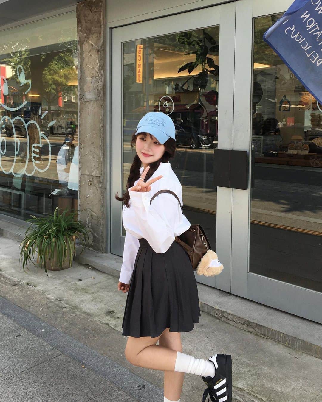 ユンジュのインスタグラム：「해피 해피 햅피데이 🎀」