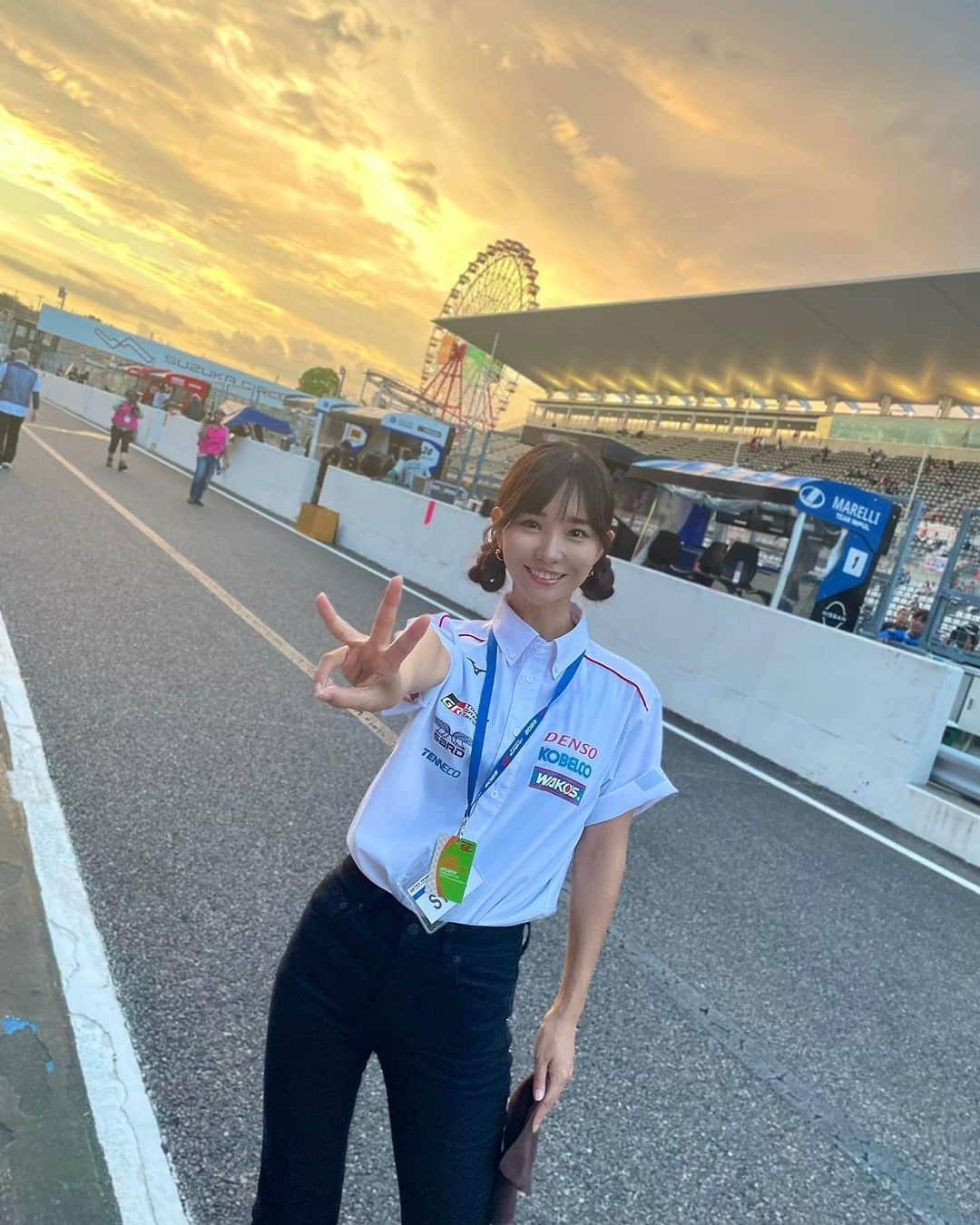 西村いちかさんのインスタグラム写真 - (西村いちかInstagram)「SUPER GT Rd5 SUZUKA！  TGR TEAM SARD 3位フィニッシュ！  そして車検の後2位に繰り上げという結果でした！  久しぶりにたくさんの方からおめでとうと言っていただけて 皆におめでとうって言えて とても嬉しかったです！  そして、伊勢エビのくま吉お迎えしました🐻  #supergt #sgt #suzuka #鈴鹿 #motorsport #モタスポ #teamsard #toyota」8月27日 22時32分 - ichika_nishimura