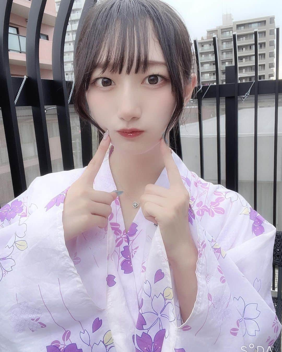 信野樹奈のインスタグラム：「今年はもう浴衣見納めかな🥲  #アイドル #idol #あいどる #北海道 #札幌 #琴似 #japan #浴衣 #浴衣ヘアアレンジ #浴衣女子 #japaneseidol」