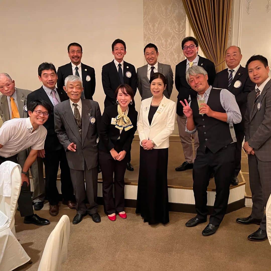 水野友貴のインスタグラム：「ライオンズクラブ333-C地区3R-1Z2Z ガバナー公式訪問が日本閣で盛大に開催されました✨ 北野ガバナー、お越しいただきありがとうございました‼️  #lionsclub #ライオンズクラブ #我孫子ライオンズクラブ」