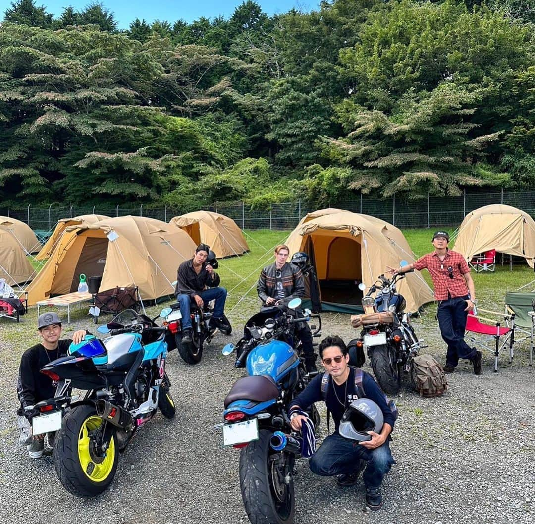 村雨辰剛さんのインスタグラム写真 - (村雨辰剛Instagram)「Harley-Davidson Blue Sky Heaven 2023  今年も最高に楽しいイベントでした。途中は雨が降ったり、雷もなってたけど最終的には綺麗な青空の下で仲間と過ごせました。2023年の夏を締めくくる最高の思い出をありがとう！  #blueskyheaven2023  #harleydavidson」8月28日 8時41分 - tatsumasa.murasame