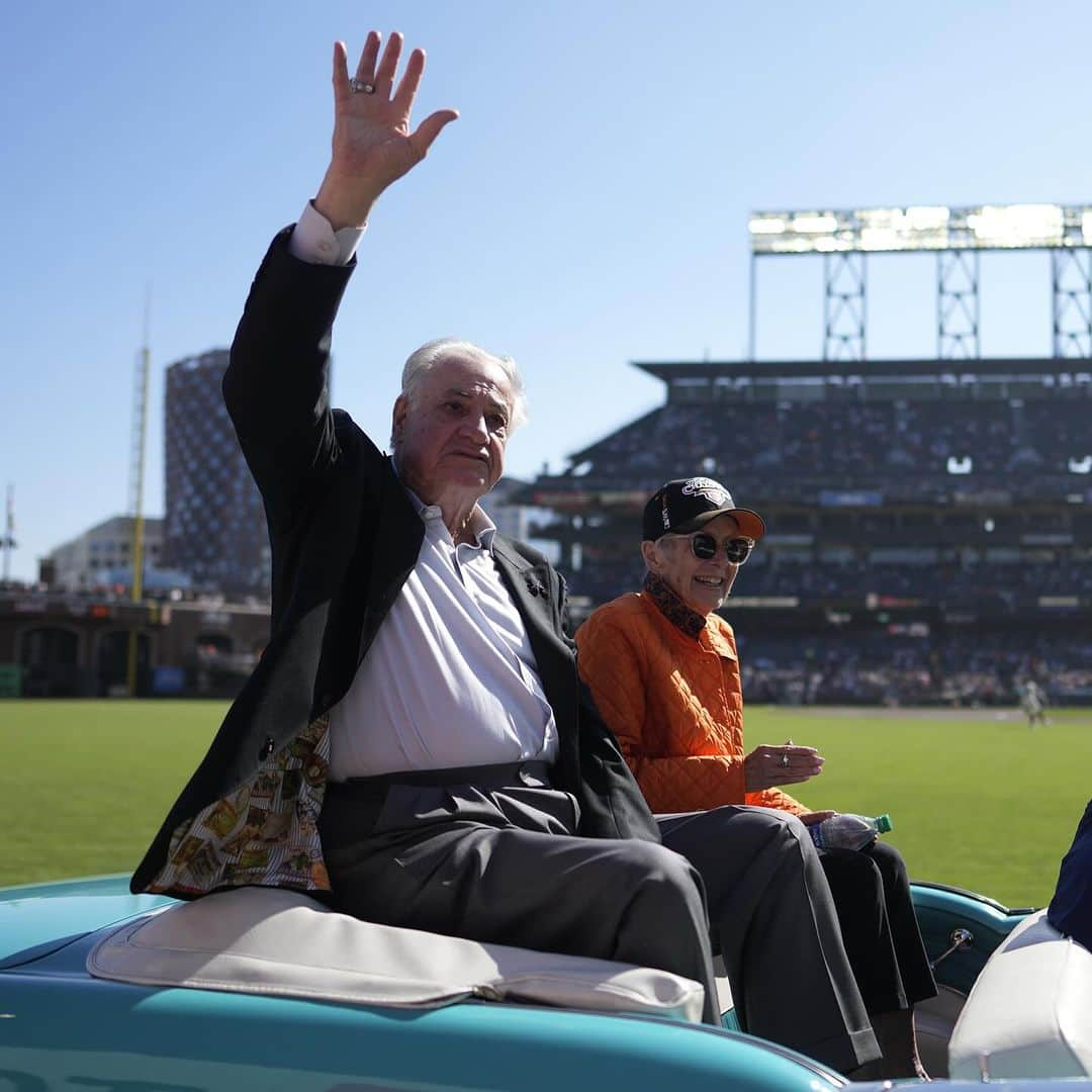 サンフランシスコ・ジャイアンツさんのインスタグラム写真 - (サンフランシスコ・ジャイアンツInstagram)「Congratulations to Mike “Murph” Murphy, who has officially become the newest inductee into the #SFGiants Wall of Fame 🐐」8月28日 9時27分 - sfgiants