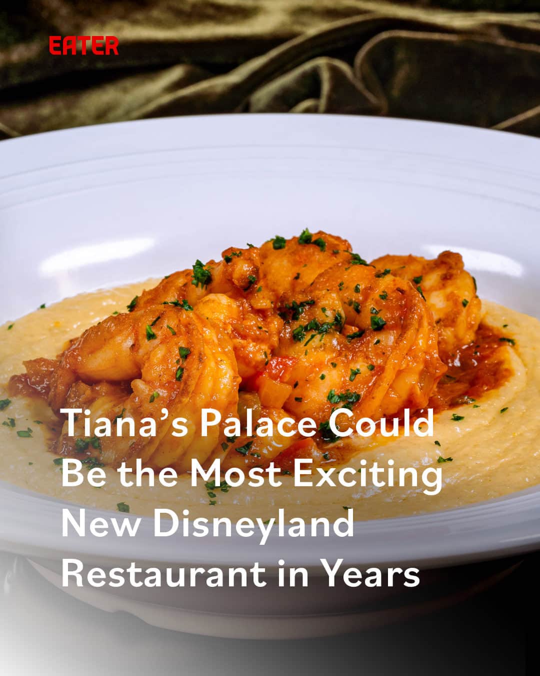 Eater LAのインスタグラム：「Most theme park food, even at top-tier destinations like Disneyland (@disneyland), must cater to a wide array of diners and palates. It’s the necessity of the genre, with millions of people to feed (quickly, no less) from across the world every year.   That’s what makes Tiana’s Palace, Disneyland’s newest restaurant to open in recent memory, also its most exciting. The restaurant, opening September 7 in the former French Market Place space in Disneyland’s New Orleans Square, will look to challenge the common notion of what theme park dining can be by bringing in real versions of the robust Creole and Cajun dishes of New Orleans. With its menu inspired by the film The Princess and the Frog and its main character Tiana, the new Tiana’s Palace could be the most surprising new dining option to open at Disneyland in a while.   Tap on the link in bio to read open about the menu at Tiana's Palace, written by Eater LA lead editor Matthew Kang (@mattatouille).  📸: David L. Nguyen」