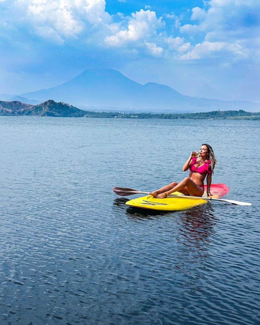 アリサ・ラモスさんのインスタグラム写真 - (アリサ・ラモスInstagram)「D.R. Congo has one of my favorite remote islands in the world: Tchegera Island, which is actually the rim of a sunken volcano!  This is my 3rd year going to DRC, and the second time bringing a group, and while I always feel safe going to Tchegera Island and in Goma, I’m not going to hide the fact that we still can’t go gorilla trekking in Virunga (where I first went) due to civil unrest caused by rebel groups.  It would be great if all of the “peace keepers” that are based there would help stop the violence (the rebels brutally kill a lot of locals in the northern area) but I haven’t heard of much change since my first time here.  Anyway, Virunga is still my #1 gorilla trek and I hope the gorillas are safe there!  Would you go to D.R. Congo?  Swim cover up and hat designed by me!  #drcongo #congo #mylifesatravelmovie #globalcitizen #travelphotographer #tchegeraisland #remoteislands #yimbafashion #kitengefashion」8月28日 0時45分 - mylifesatravelmovie