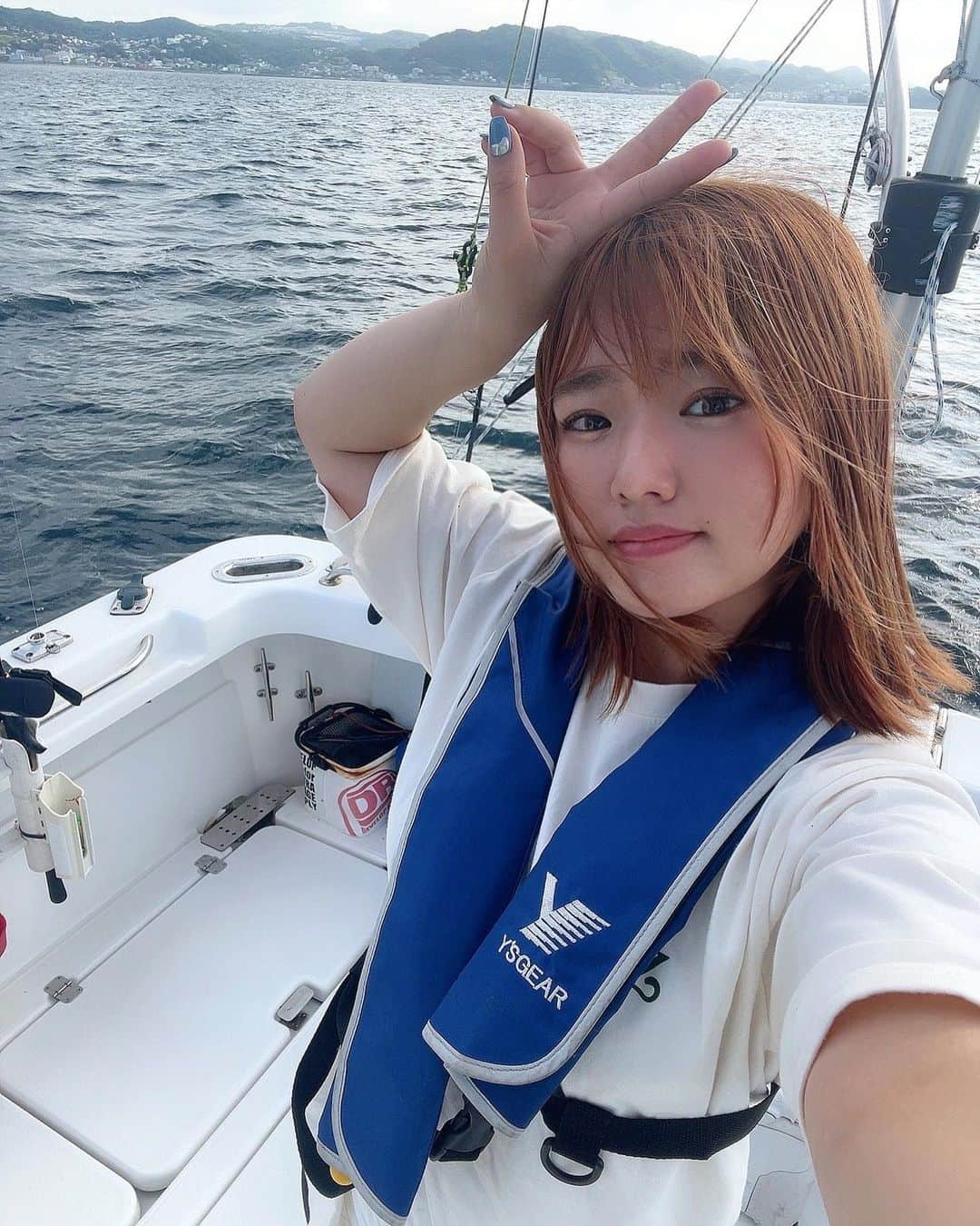 仙石來夢のインスタグラム：「🎣🌊🚢  #海#釣り#釣り女子#釣りガール船 #葉山#葉山マリーナ #葉山コロッケ」