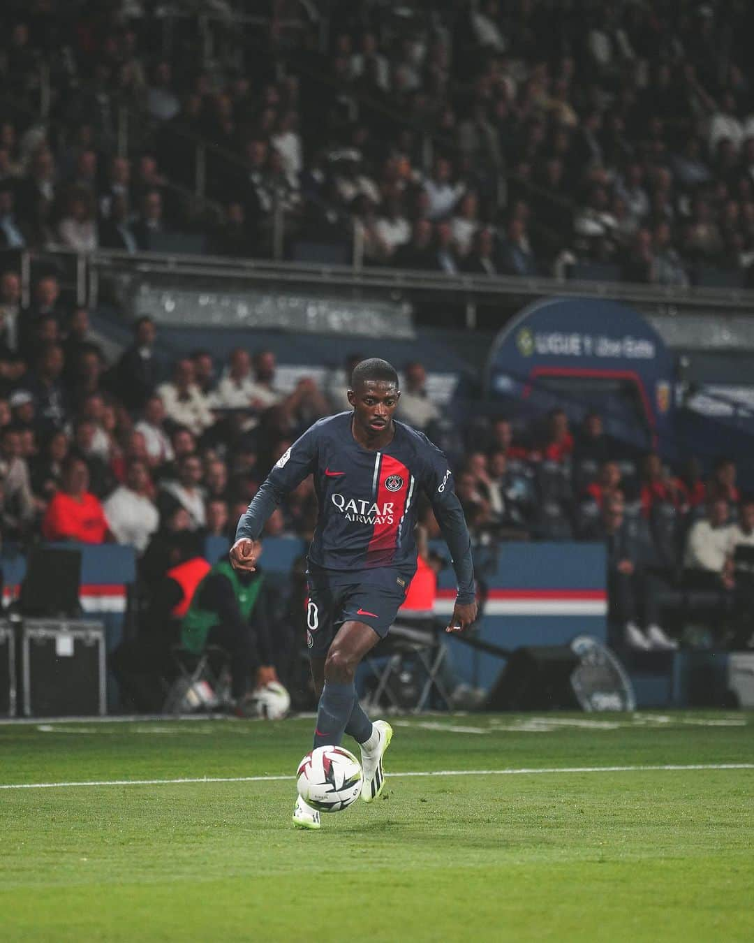 パリ・サンジェルマンFCさんのインスタグラム写真 - (パリ・サンジェルマンFCInstagram)「First steps at the Parc des Princes! 🏠❤️💙 Premiers pas au Parc des Princes ! 🏠❤️💙   #PSGRCL」8月28日 0時53分 - psg