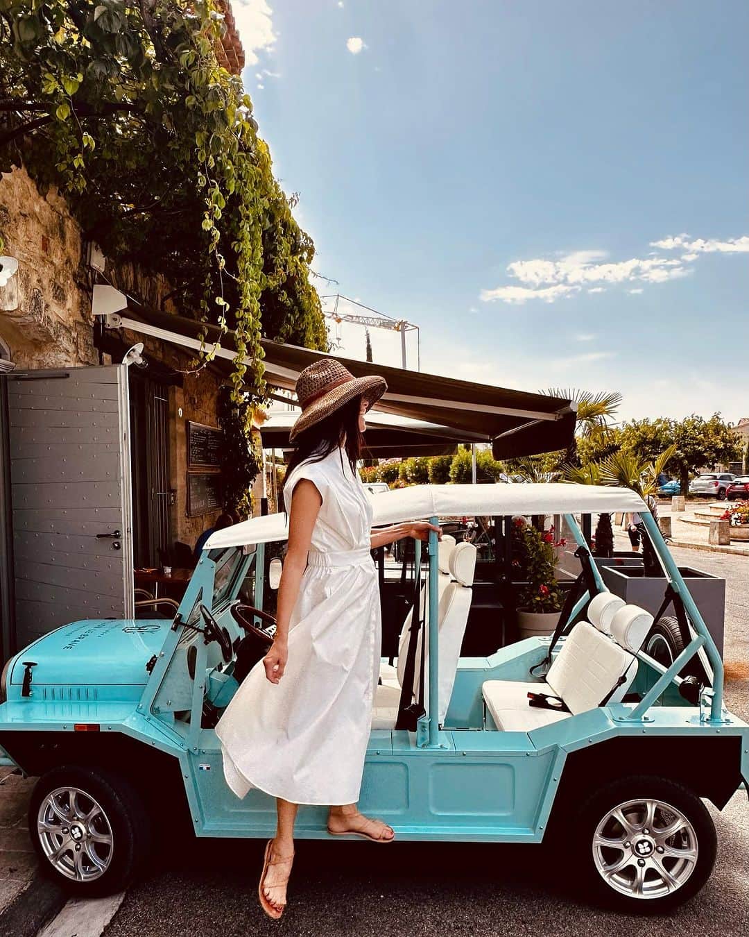 アビゲイル・スペンサーのインスタグラム：「Left my heart at @hotelcrillonlebrave 🤍」