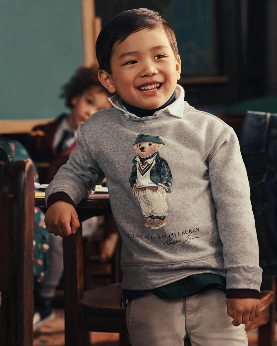 Polo Ralph Laurenさんのインスタグラム写真 - (Polo Ralph LaurenInstagram)「Welcome back the school year in our #RLKids cozy cardigans, pullovers, and sweaters.   See more kids’ #PoloRLStyle via the link in bio.   #PoloRalphLauren」8月28日 2時15分 - poloralphlauren