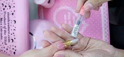 Max Estradaのインスタグラム：「Enailcouture.com 123go removal  Enailcouture.com shinee star glitter gel top coats, no wipe formula. Vegan,  Hypoallergenic and hema free.  Made in America 🇺🇸  Enailcouture.com  #nailartwow #gelpolish #nailsartvideos #nails #gelnails #nailart #notd #nailcolor #nailsalon #nailsalon #nailsvideotutorial #nailtech #nailsupply #nailsonfleek #fyp #nailsart」