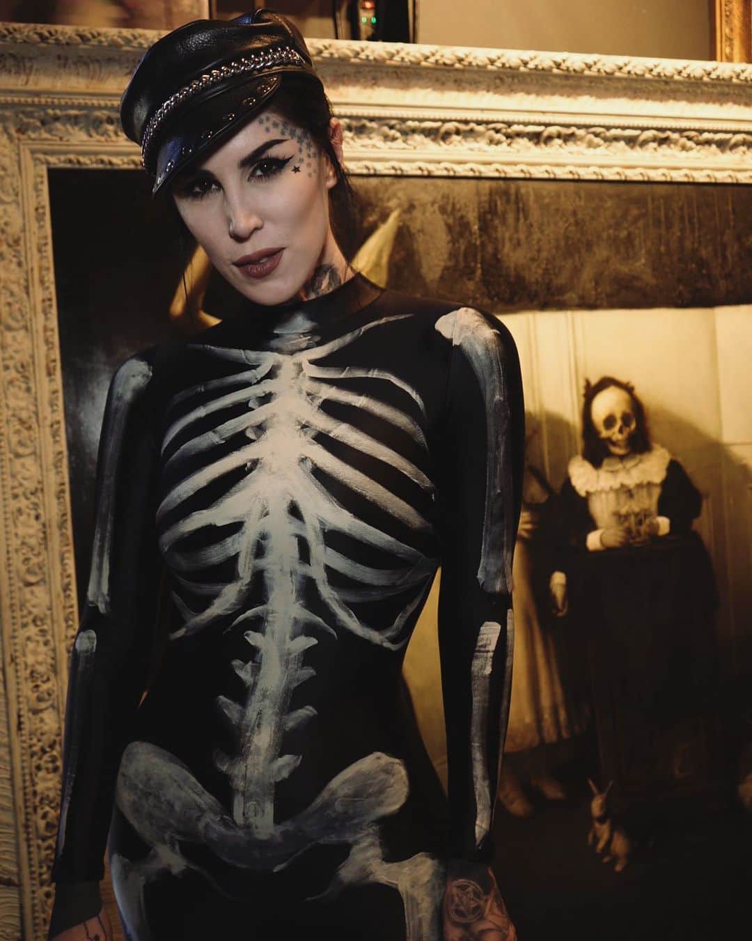 Kat Von Dのインスタグラム：「Huge THANK YOU to my beloved @llewellyn for handpainting our skeleton catsuits we wore in the “Vampire Love” music video. *coming soon!* 🖤  📸: @vinilavonbismark」
