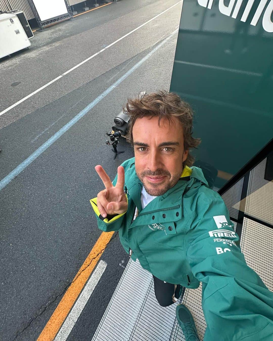 フェルナンド・アロンソのインスタグラム：「A message from El Padre. ✌️  #DutchGP」