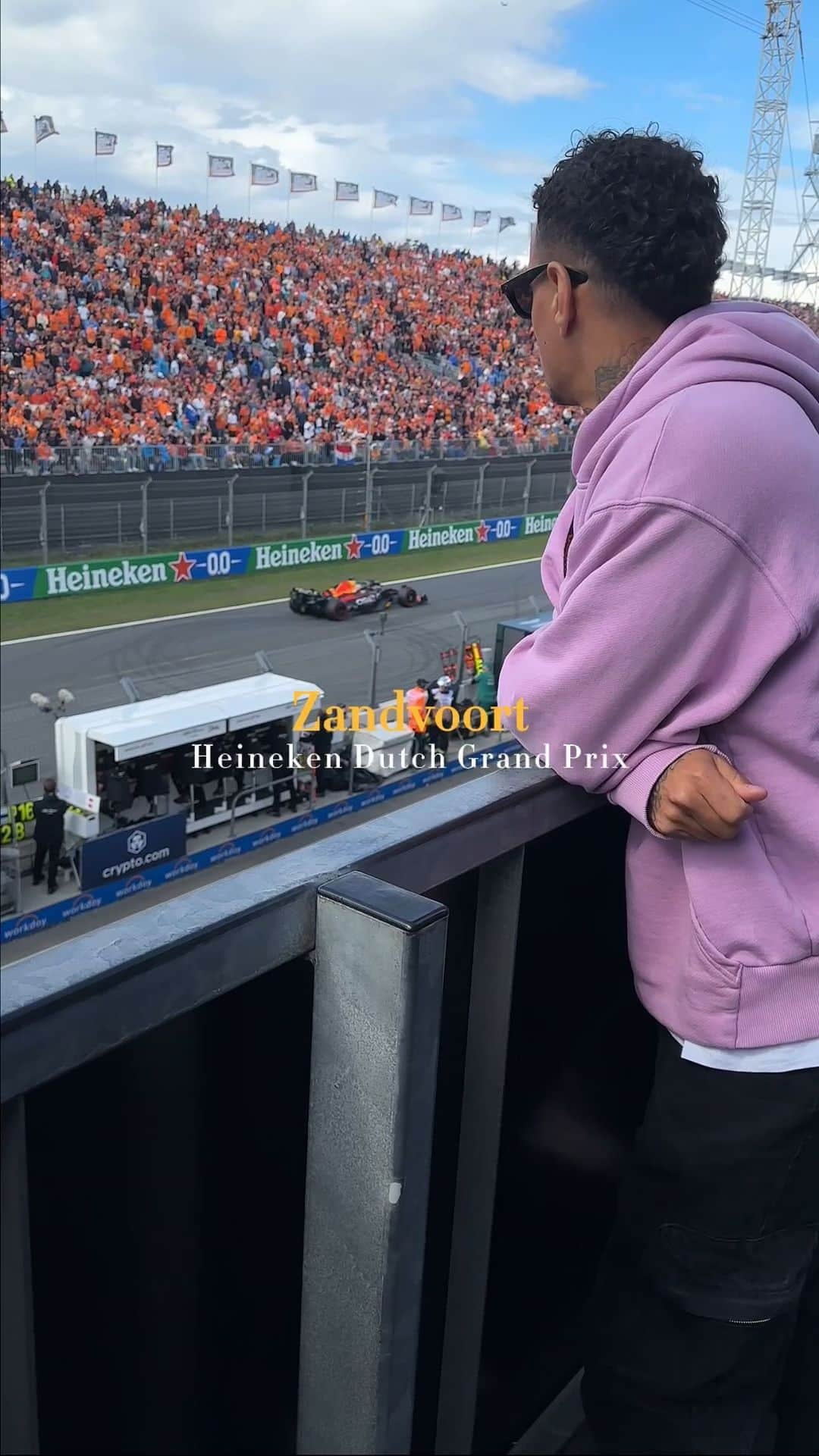 グレゴリー・ファン・デル・ヴィールのインスタグラム：「Had an amazing day during the Heineken Dutch Grand Prix. Thank you @heinekennl for this experience and congrats to @maxverstappen1 on the amazing win 🙌🏽 #dutchgp」