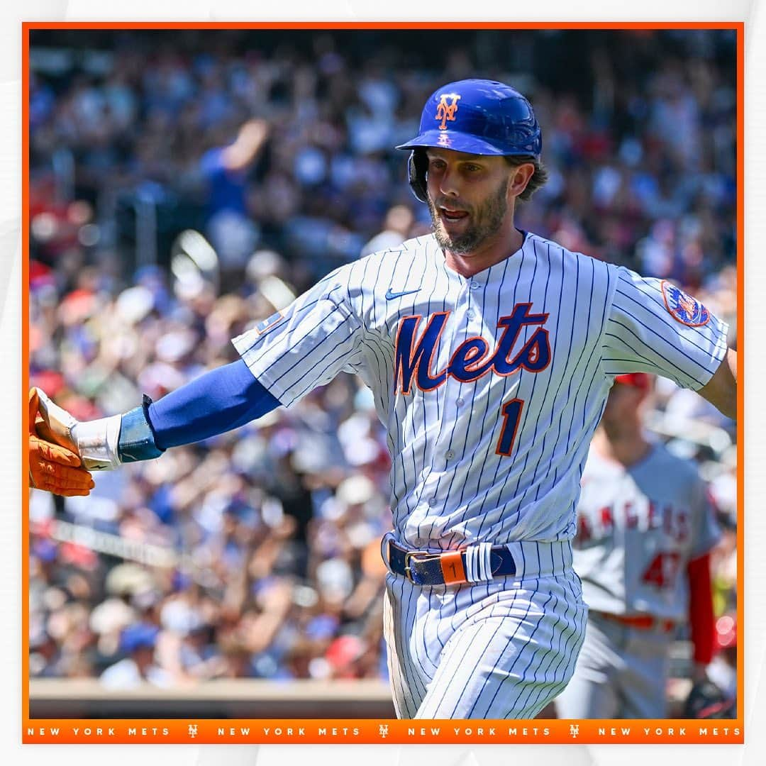 ニューヨーク・メッツさんのインスタグラム写真 - (ニューヨーク・メッツInstagram)「Walk-off winners! 🤩 #MetsWin #LGM」8月28日 3時42分 - mets