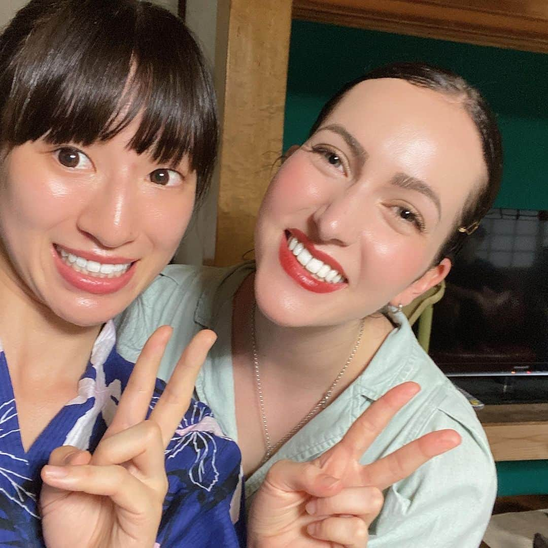 鈴木柚里絵さんのインスタグラム写真 - (鈴木柚里絵Instagram)「I enjoyed the summer in Japan! Today, I enjoyed mystery solving, practiced acrobatics, ate flowing somen and went to the small summer festival with sparklers.  ¡He disfrutado del verano en Japón! Hoy he disfrutado resolviendo misterios, practicando acrobacias, comiendo somen fluido y yendo al pequeño festival de verano con bengalas.  今日は謎解き行って、体操教室行って、流しそうめん行って、英会話カフェのお祭りで線香花火やりました！ 流しそうめん初めてやったけれど、楽しかった！ 遊びまくったぞ！ 明日からがんばる！  Saya akan pergi ke Indonesia bulan depan. Jadi saya ingin fokus belajar bahasa Indonesia. Saya akan melakukan streaming setiap malam melalui akun berbahasa Indonesia untuk belajar bahasa. Tolong ajari saya bahasa Indonesia. → @yuriehiyokobahasa   来月インドネシアに行くからインドネシア語、がんばりたい！！ これから毎日インドネシア語アカウントでライブ配信する！！  @samuraiflag @ontheworldstage @tess.tabi @quychannel @swiss.rina @nasu_in_edo @minna.361 #流しそうめん #夏　#verano #summer」8月28日 3時35分 - yuriehiyoko