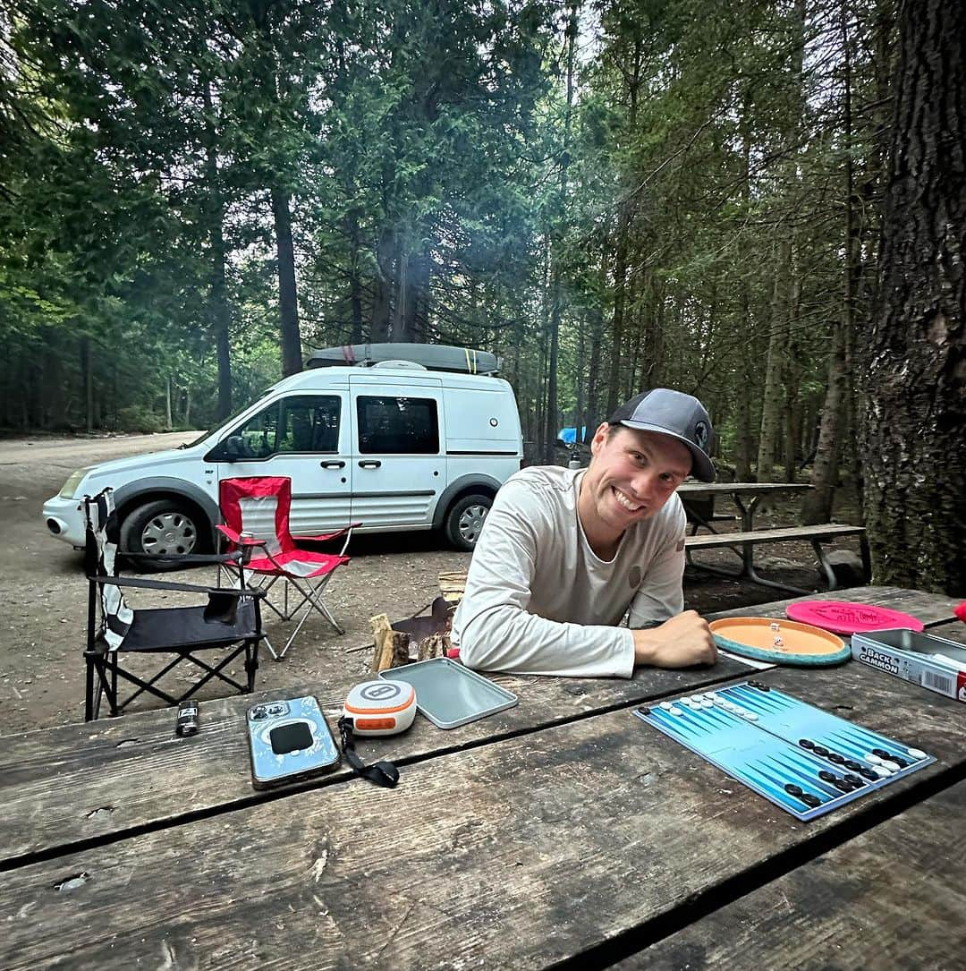 ヴェロニク・マレさんのインスタグラム写真 - (ヴェロニク・マレInstagram)「Camping trip to Tobermory ⛰️🌲💕」8月28日 3時37分 - veronikmallet