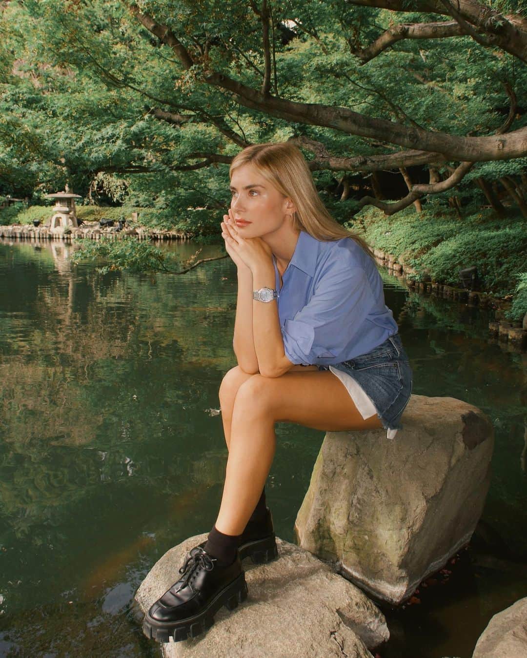 Xenia Adontsのインスタグラム：「Tokyo what’s AP? @audemarspiguet @voguegermany #APXAlyx Anzeige」