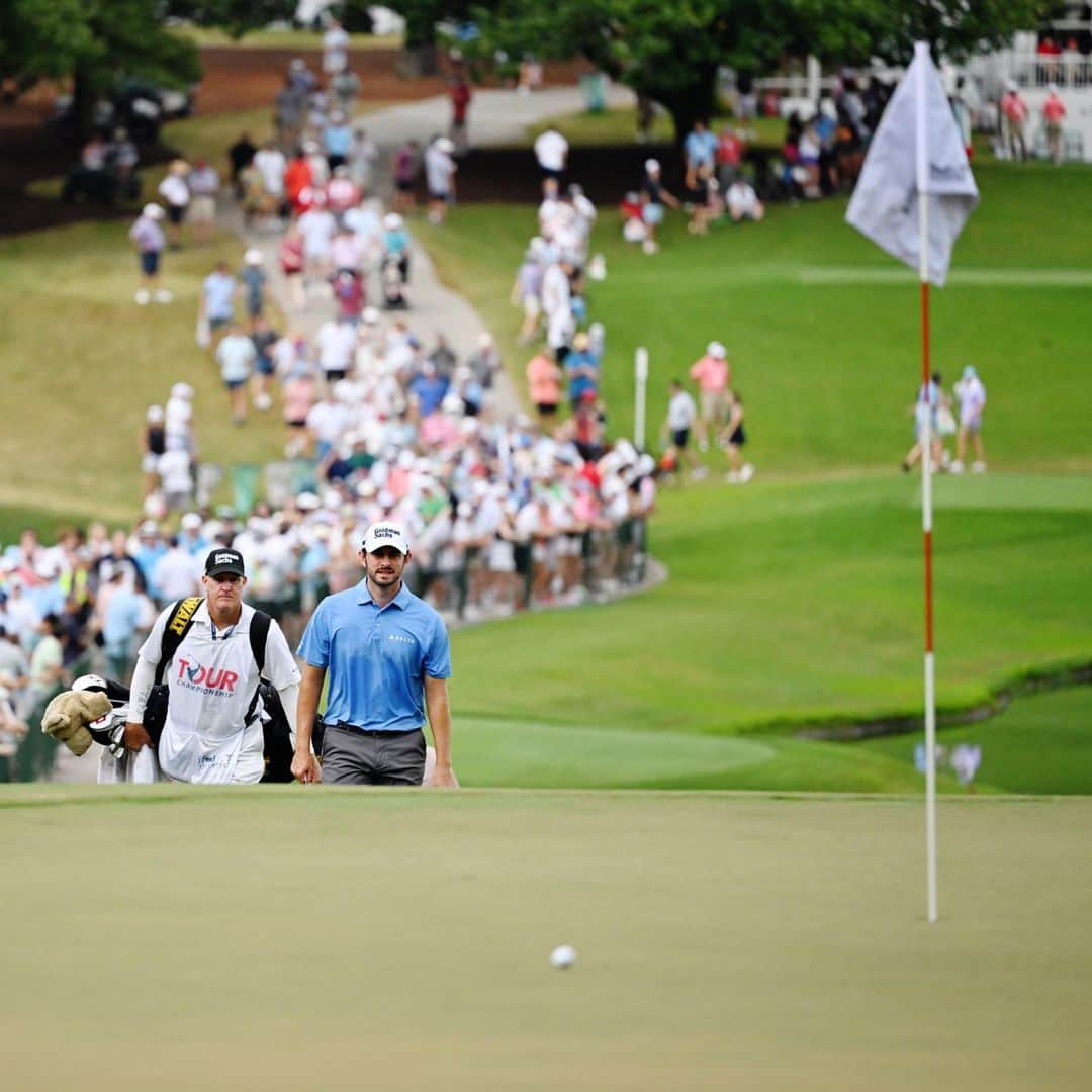 パトリック・キャントレーのインスタグラム：「Fought hard this week to close out the @pgatour season @tourchampionship .  Thanks to all the fans in Atlanta that followed along! Next up: @therydercup @rydercupusa」