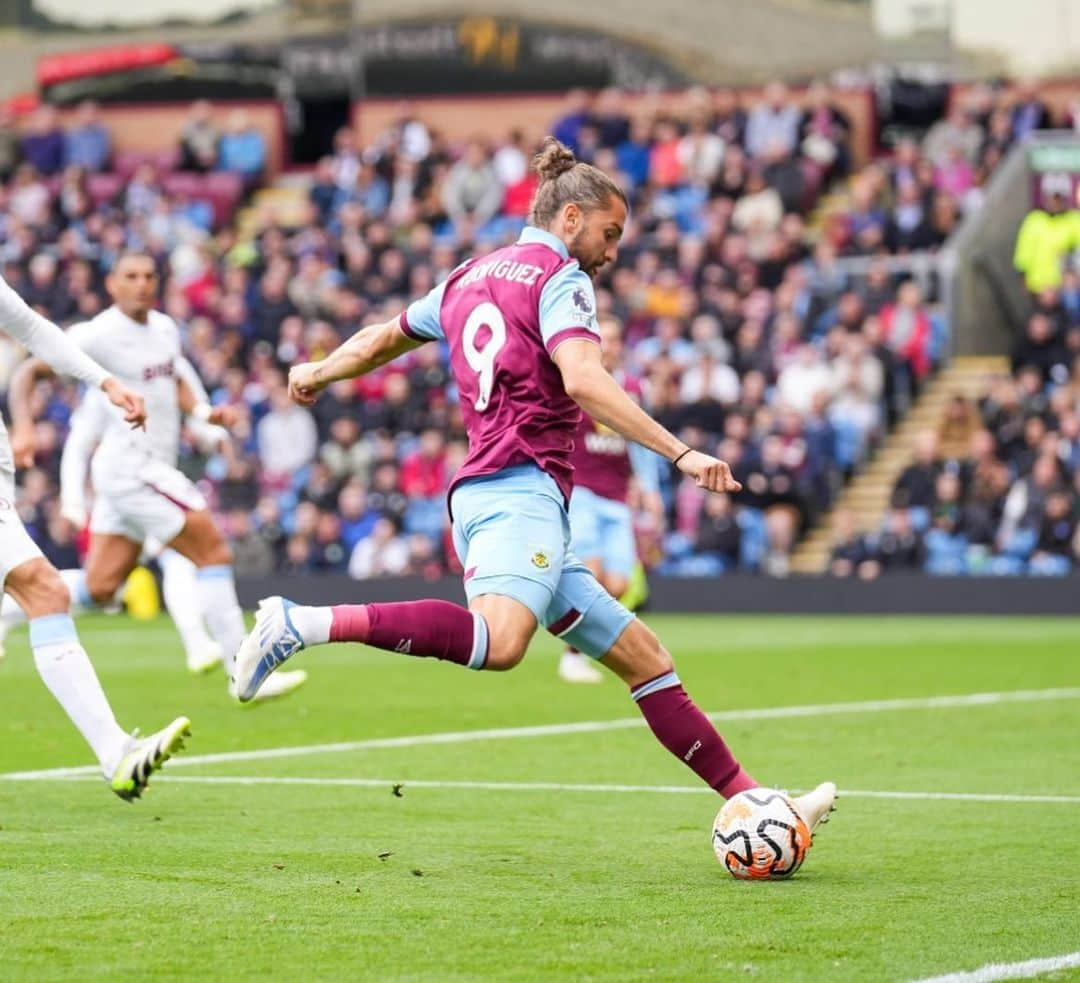 ジェイ・ロドリゲスのインスタグラム：「Not the result we wanted but happy to get my first minutes of the new season   #utc」