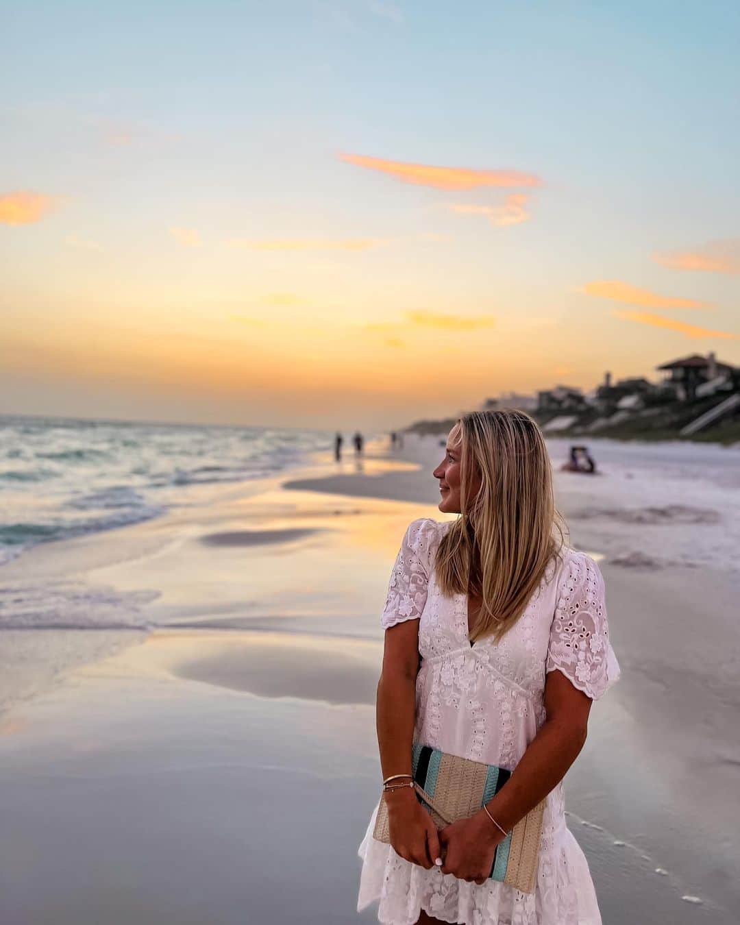 マディソン・コシャンのインスタグラム：「30A girls trip to end the month long break!! refreshed & excited to take on clinical year🤭」