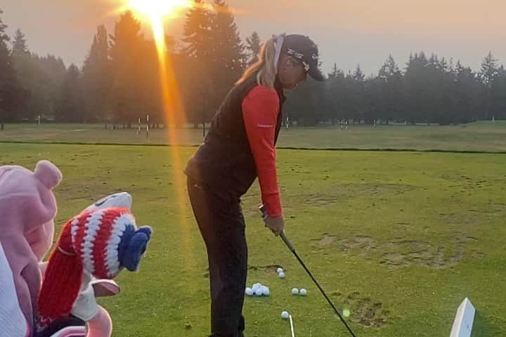 ポーラ・クリーマーのインスタグラム：「Thank you @cpkcwomensopen for an awesome week in Vancouver. The fans, volunteers, and staff were an A+. Mosquitos hmmm not so much F. I will say @cpkcwomensopen knows how to take care of the players and caddies so thank you again ❤️🇨🇦」