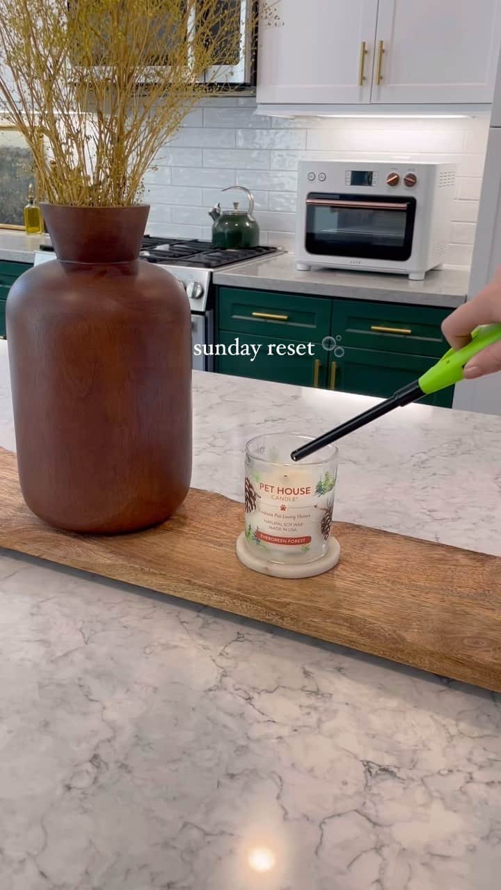 ブリー・キッシュのインスタグラム：「a lil sunday reset asmr 🫧」
