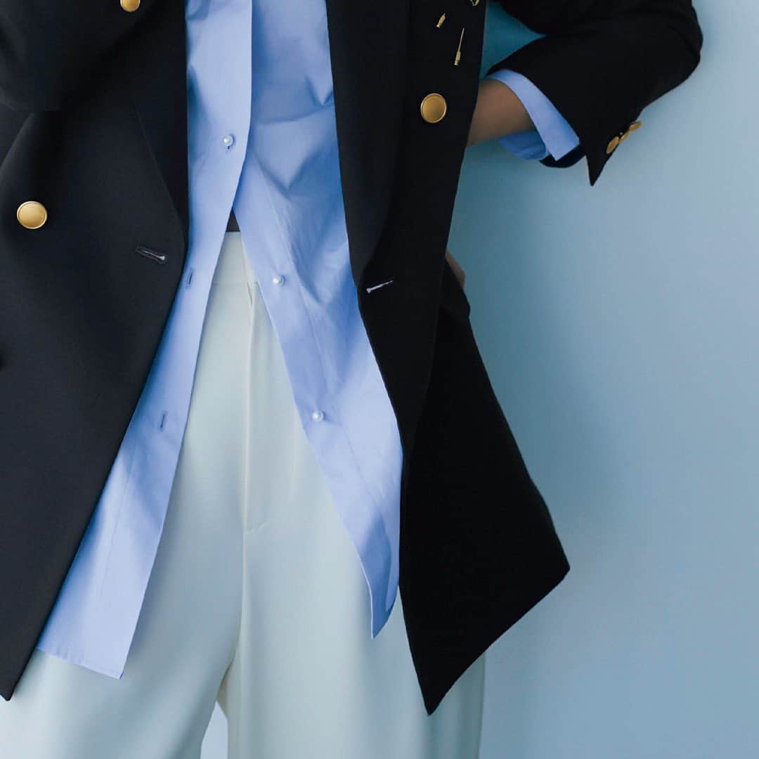 ロペのインスタグラム：「【otona MUSE 10月号掲載アイテムCHECK！】 ⁡ 日常に寄り添いながらも、 着るたびに高揚感を与えてくれる、 エターナルなアイテムにフォーカス。 どれも着まわしがきいて実用性が高いから、 秋冬のコーディネートが充実すること間違いなしです。 カバーモデル佐田真由美さんに着用いただきました。 ⁡ J'aDoRe JUN ONLINEでご購入いただけます。 ⁡ ⁡ ⁡ @rope_jp @jadorejunonline @otonamuse #otonamuse #オトナミューズ #佐田真由美 氏 #ジャケット #秋コーデ #秋カラー #ロペ #ROPÉ #ropejp」