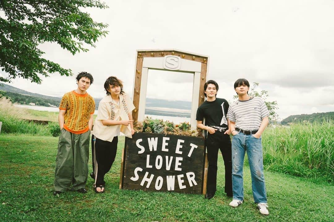 DISH//さんのインスタグラム写真 - (DISH//Instagram)「・ 『SWEET LOVE SHOWER 2023』 2023.08.26@山梨県・山中湖交流プラザ きらら  #北村匠海 (Vo/G) @take_me_1103  #矢部昌暉 (Cho/G) @pantystar_masaki  #橘柊生 (DJ/Key) @to_i1015  #泉大智 (Dr) @daichi_izumi  #DISH #ラブシャ」8月28日 17時33分 - dish__official