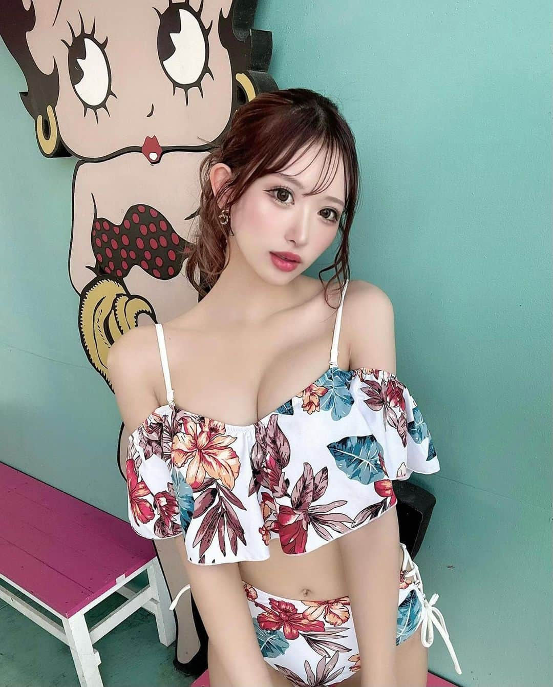 伊藤桃々さんのインスタグラム写真 - (伊藤桃々Instagram)「あそぼ🌊💛」8月28日 17時58分 - __peachstagram__