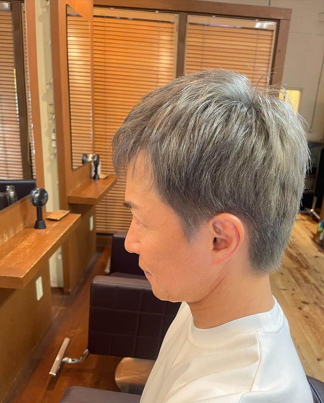 杉本知香さんのインスタグラム写真 - (杉本知香Instagram)「兼光くんの巨人師匠最高🤣🤣🤣 アキちゃん、24時間テレビで愛媛の理央奈ちゃんへのサプライズゲストで新喜劇メンバーで生出演！ 理央奈ちゃんの嬉しそうな顔、感動しました🥹  #中目黒美容室 #水玉れっぷう隊アキ #新喜劇アキ #吉本新喜劇#いいよぉ #24時間テレビ #りおなちゃん #プラスマイナス兼光 #巨人師匠」8月28日 18時10分 - sugimotoc