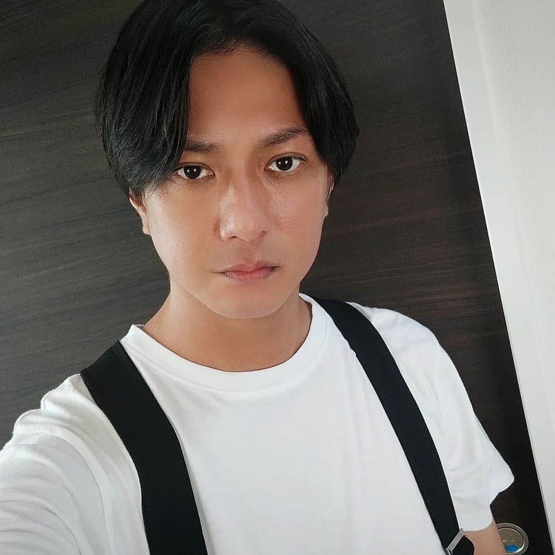 越中睦士さんのインスタグラム写真 - (越中睦士Instagram)「髪切ったよ✂」8月28日 18時16分 - makotokoshinaka