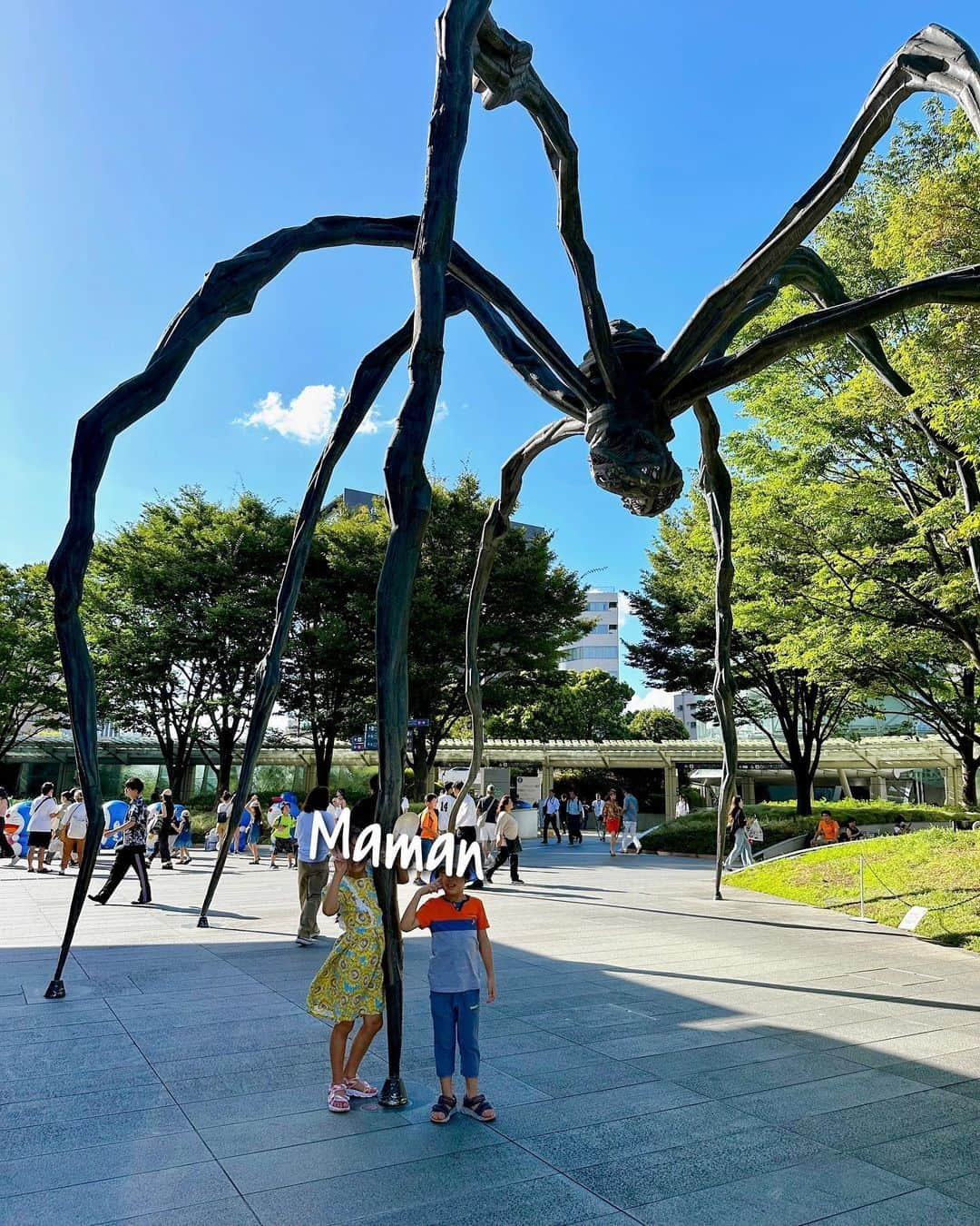 ochikeronのインスタグラム：「The Maman spider sculpture🕷️ @roppongihillsofficial   #roppongihills #六本木ヒルズ #maman #louisebourgeois #ルイーズブルジョワ #sculpture」