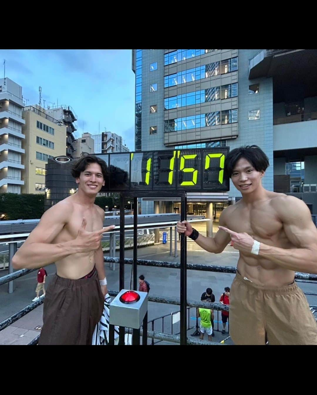 梶原颯さんのインスタグラム写真 - (梶原颯Instagram)「夏SASUKE最高やった 思ひ出💪🔥  #sasuke #ANW #梶原颯　#カジコジ　#世界記録　#TBS #赤坂　#筋肉　#muscle ※メンションもらった動画使わせていただきました」8月28日 19時31分 - hayate_kajihara